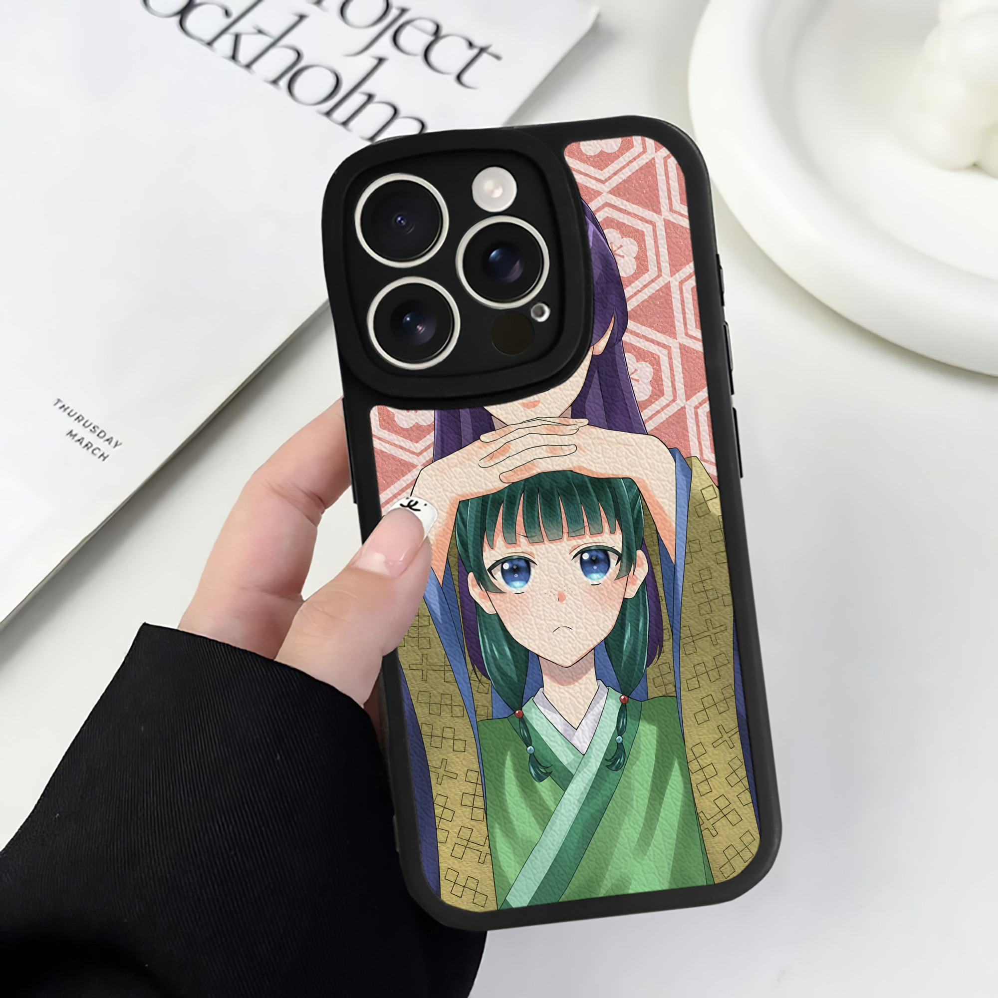 （画像用） 薬屋のひとりごと The Apothecary Diaries 【iPhone 16シリーズ対応】シリコンスマホケース（レザー調） 材質：シリコン